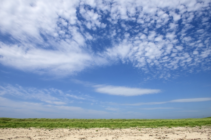 Orkney_Scotland_big_blue_sky_with_clouds