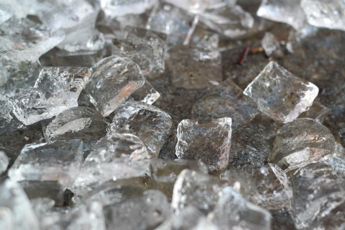 Ice cubes for a vodka tasting