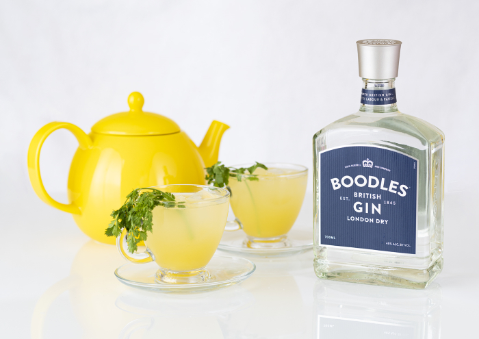 Gin and Gomme Boodles gin cocktail in a teapot