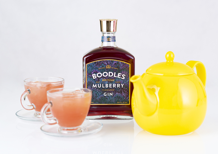 Mulberry Bramble Boodles gin cocktail in a teapot
