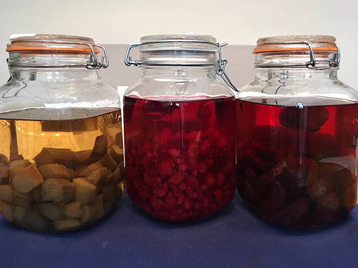 Making Fruit-Infused Gins from the Cotswolds