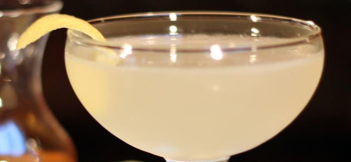 Bee's Knees Gin Cocktail