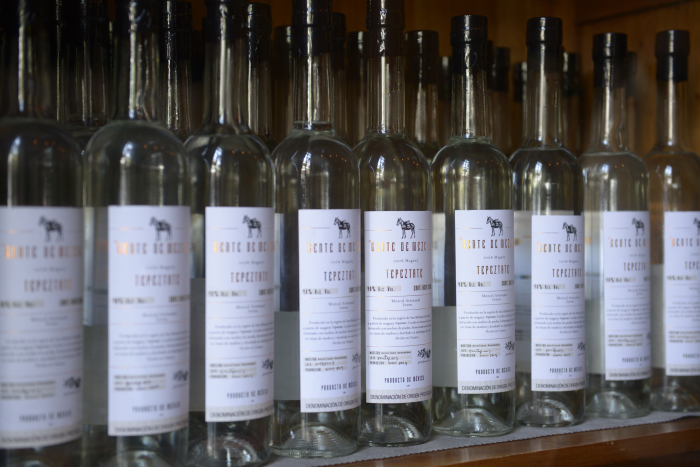Gente de Mezcal bottles
