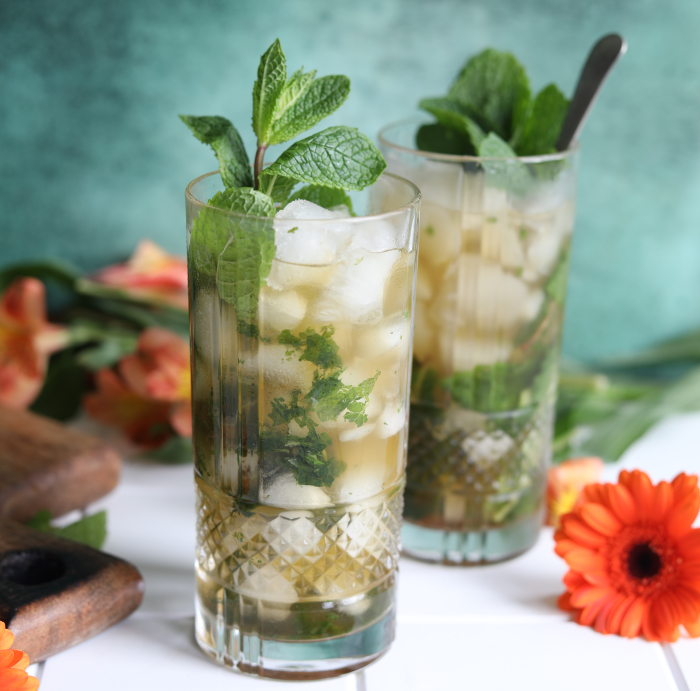 El Recuerdo Mezcal Abocado Con Gusano cocktails