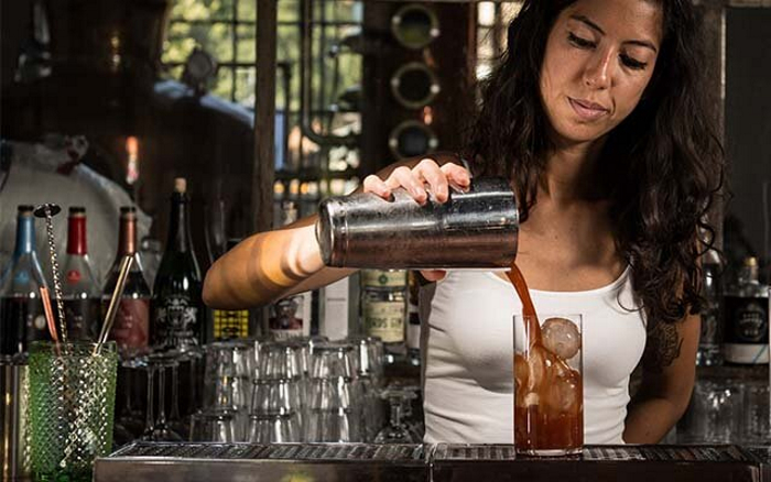 Craft Gin Club Mixologist Bartender Maria Vieira