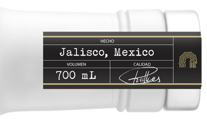 VIVIR Tequila Reposado bottle detail