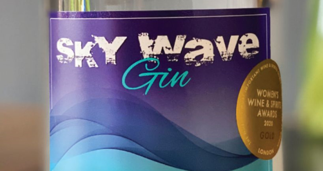 Sky Wave Gin bottle